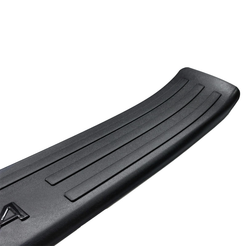 Trunk Rear Scuff Plate For Corolla（2001-2005）